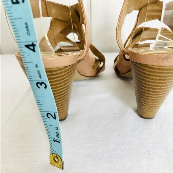 COSMOPOLITAN WOMENS STRAPPY SANDALS SIZE 8M - Picture 6 of 7